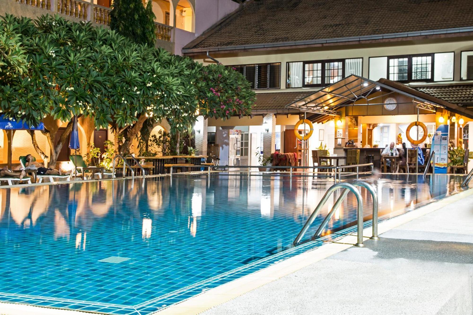 S Lodge Pattaya Formally Sabai Lodge Екстер'єр фото