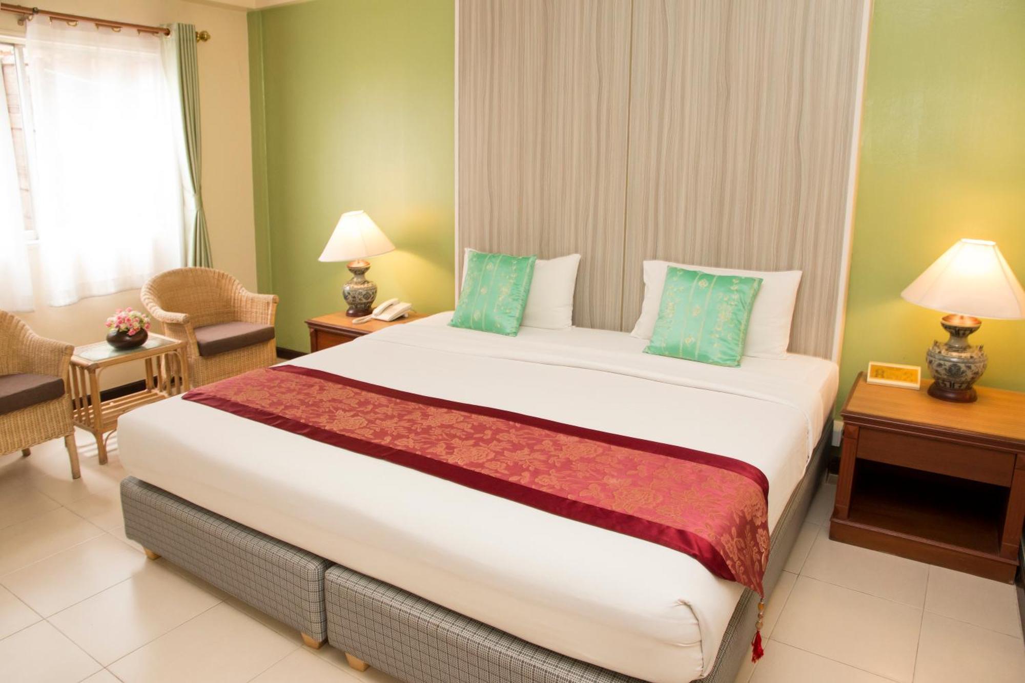 S Lodge Pattaya Formally Sabai Lodge Екстер'єр фото