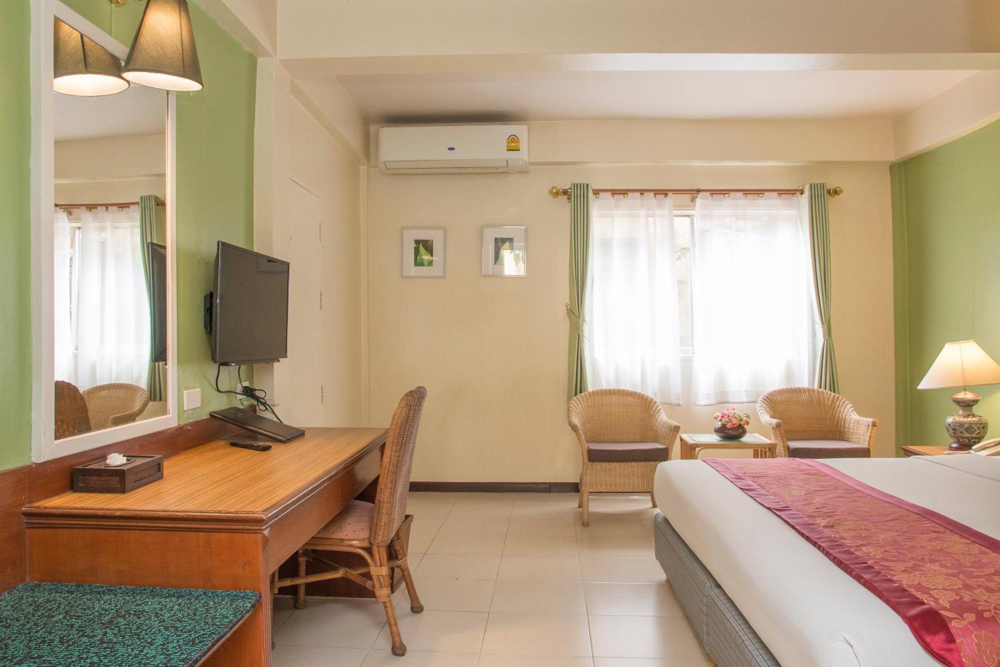 S Lodge Pattaya Formally Sabai Lodge Екстер'єр фото