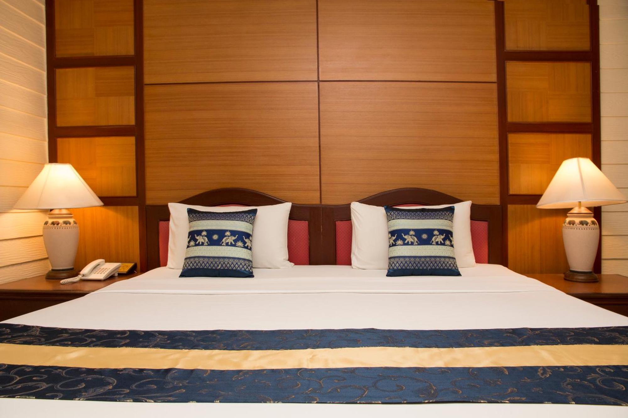 S Lodge Pattaya Formally Sabai Lodge Екстер'єр фото