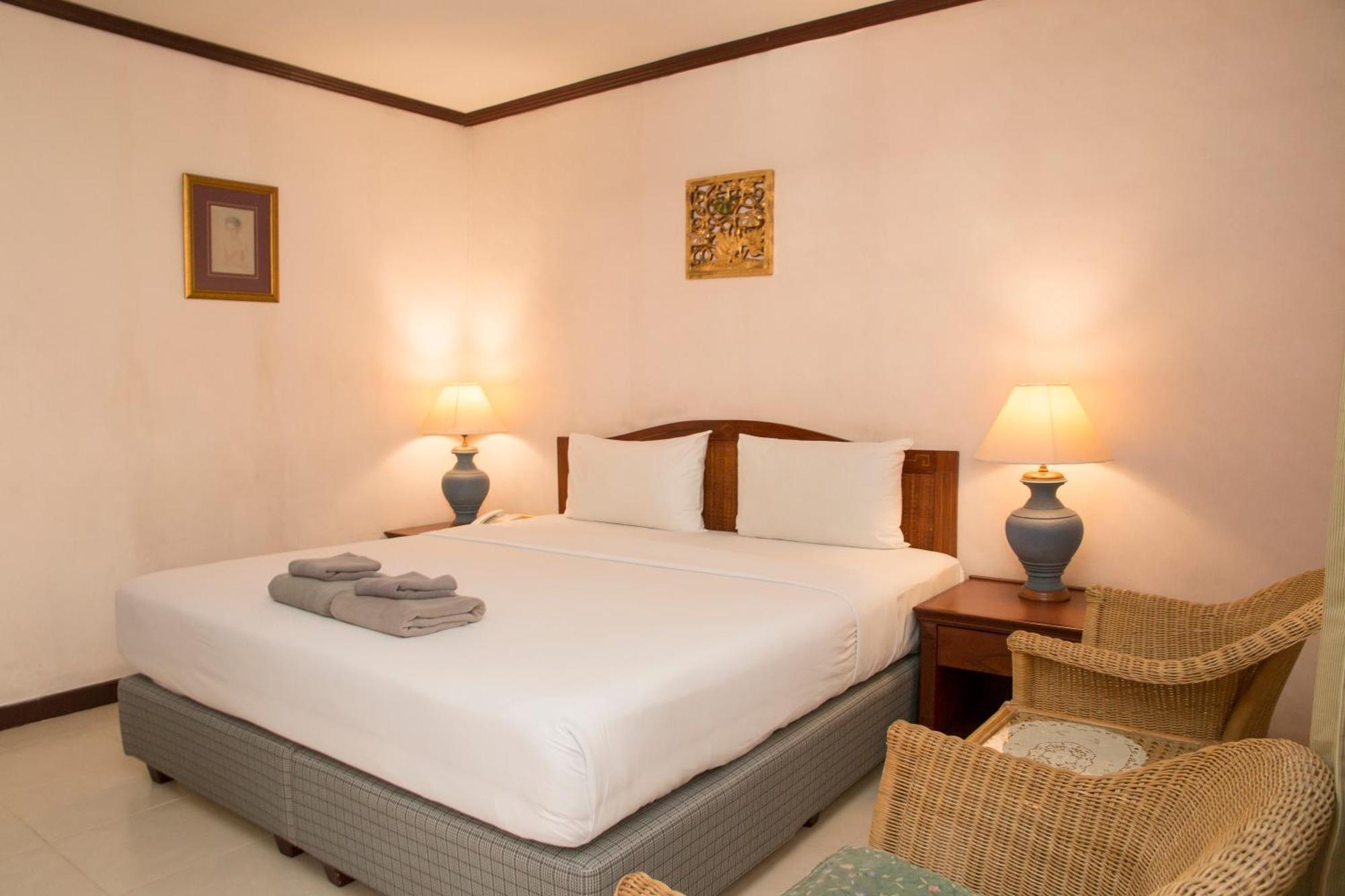 S Lodge Pattaya Formally Sabai Lodge Екстер'єр фото